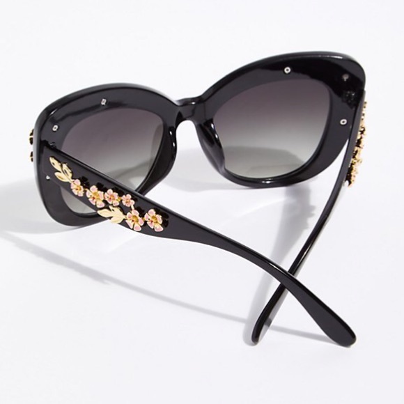 Petal Pusher Sunnies SUNGLASSES Embellished NEW - Picture 3 of 3